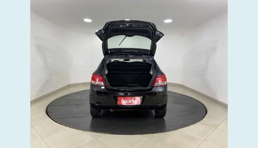 CHEVROLET ONIX LT SPE 1.0 FLEX MANUAL 4P - PRETO - 2014 Foto 7 (Grande)