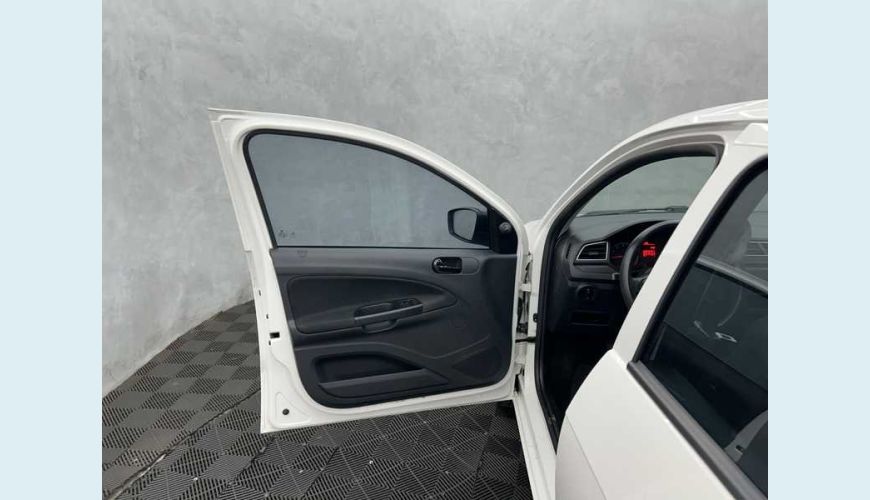 VOLKSWAGEN VOYAGE 1.0 MPI FLEX MANUAL 4P - BRANCO - 2023 Foto 7 (Grande)