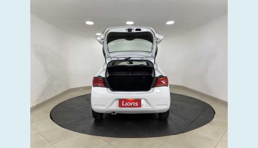CHEVROLET CHEVROLET ONIX 1.0 FLEX MANUAL 4P - BRANCO - 2020 Foto 7 (Grande)