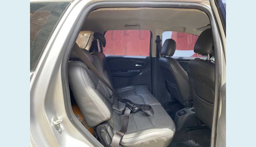 CHEVROLET CHEVROLET SPIN LT 1.8 FLEX MANUAL 4P - PRATA - 2016 Foto 7 (Grande)