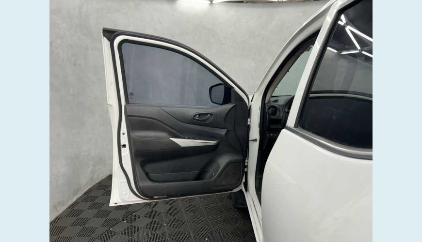 NISSAN FRONTIER CD S 2.3 TD DIESEL MANUAL 4P - BRANCO - 2021 Foto 7 (Grande)