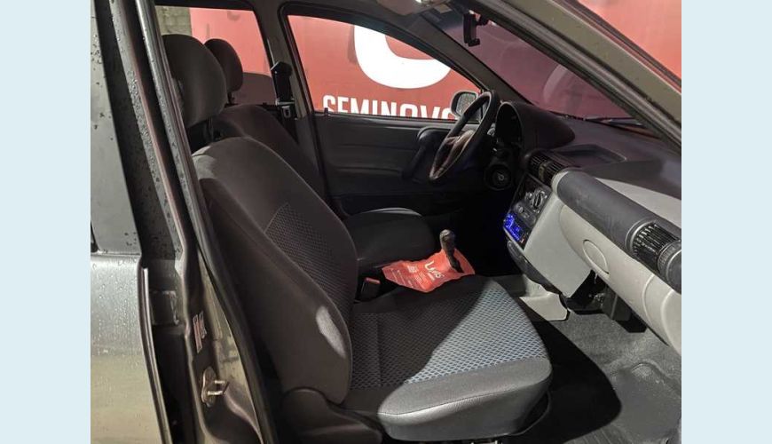 CHEVROLET CLASSIC LS 1.0 FLEX MANUAL 4P - CINZA - 2012 Foto 7 (Grande)
