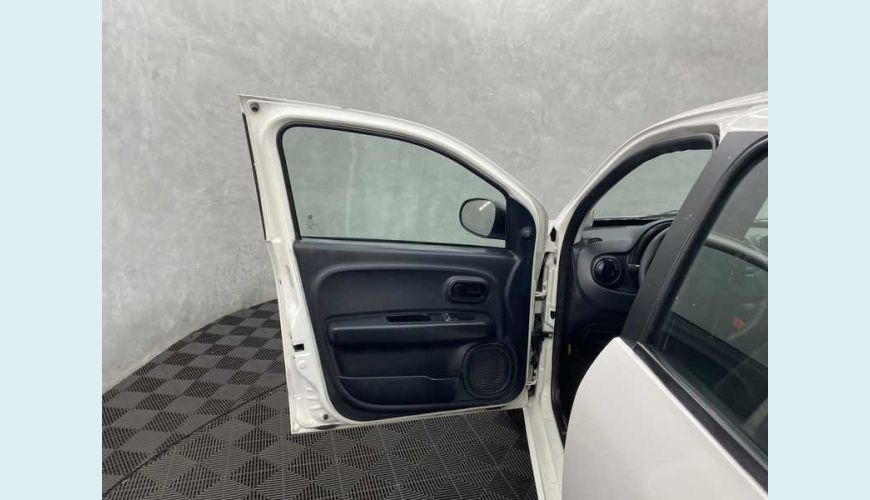 FIAT MOBI LIKE 1.0 FLEX MANUAL 4P - BRANCO - 2020 Foto 7 (Grande)
