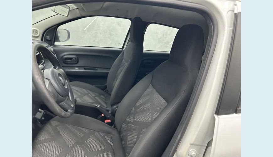 FIAT FIAT MOBI LIKE 1.0 FLEX MANUAL 4P - BRANCO - 2023 Foto 7 (Grande)