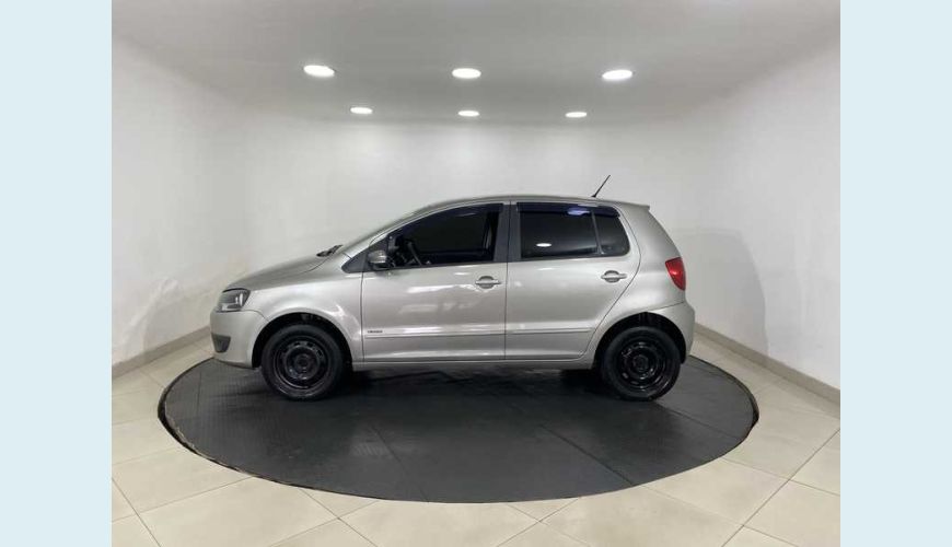 VOLKSWAGEN FOX TEC 1.0 FLEX MANUAL 4P - PRATA - 2013 Foto 7 (Grande)