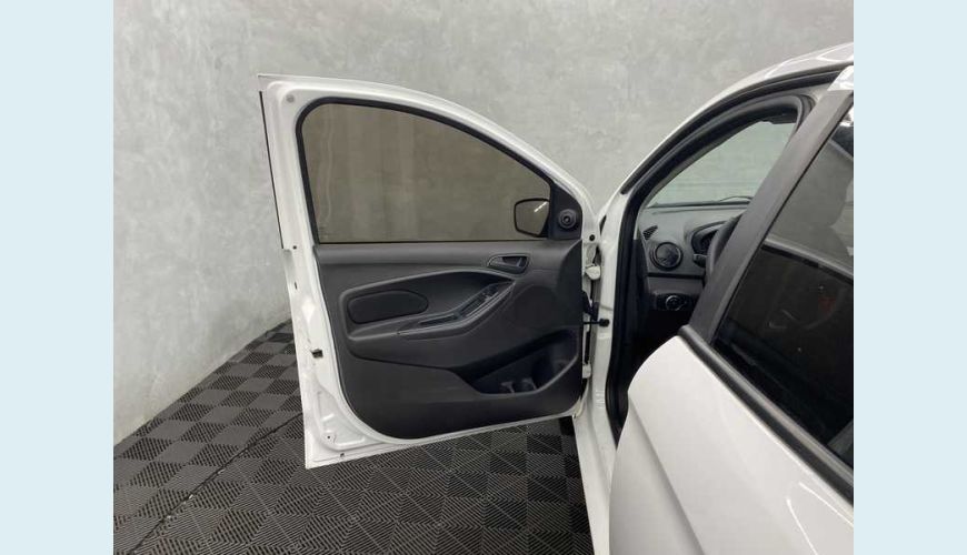FORD FORD KA SE 1.0 FLEX MANUAL 4P - BRANCO - 2019 Foto 7 (Grande)