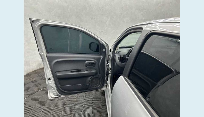 FIAT MOBI LIKE 1.0 FLEX MANUAL 4P - PRATA - 2022 Foto 7 (Grande)