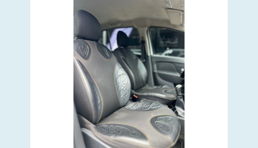 RENAULT SANDERO FLEX MANUAL 4P - BRANCO - 2015 Foto 7 (Grande)