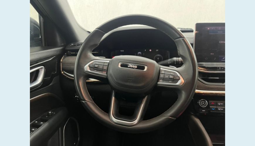 JEEP JEEP COMMANDER FLEX AUT. 4P - DOURADO - 2023 Foto 7 (Grande)