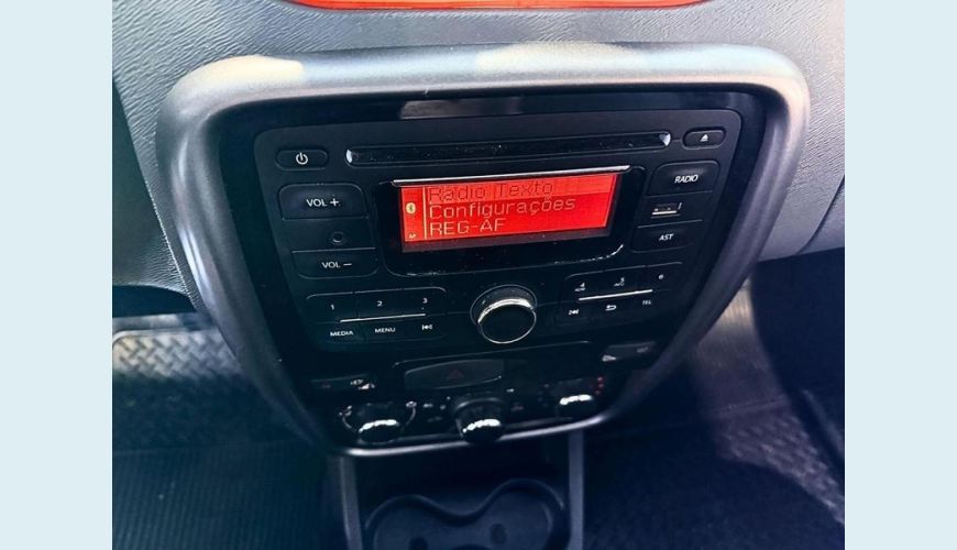RENAULT DUSTER E 1.6 FLEX MANUAL 4P - BRANCO - 2015 Foto 7 (Grande)