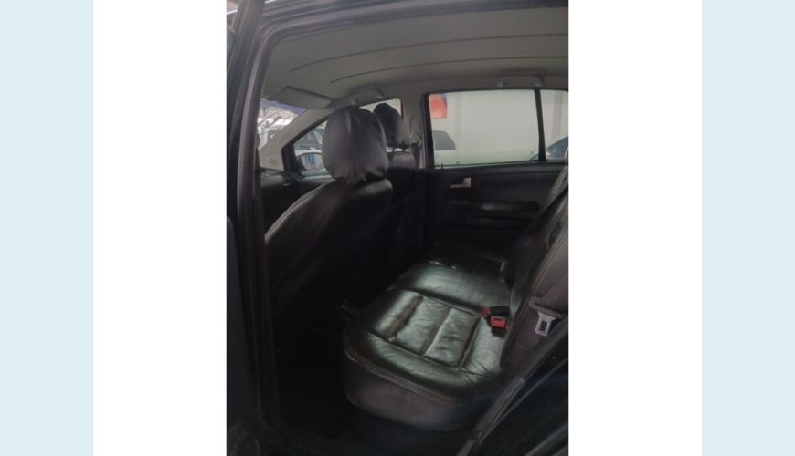 VOLKSWAGEN CROSSFOX - PRETO - 2006 Foto 7 (Grande)
