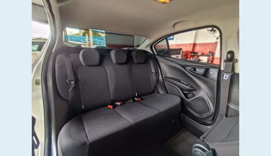 FIAT CRONOS - BRANCO - 2025 Foto 7 (Grande)