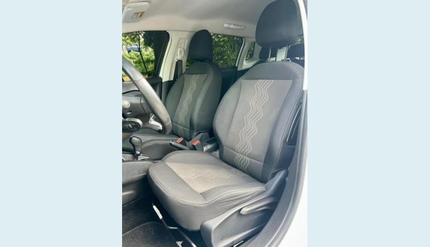 PEUGEOT 2008 ALLURE EAT6 - BRANCO - 2019 Foto 7 (Grande)