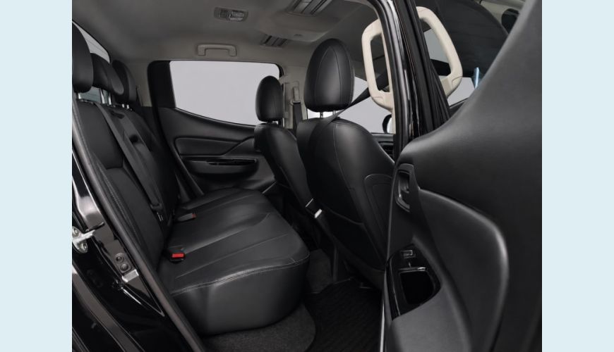 MITSUBISHI L200 TRITON - PRETO - 2025 Foto 7 (Grande)