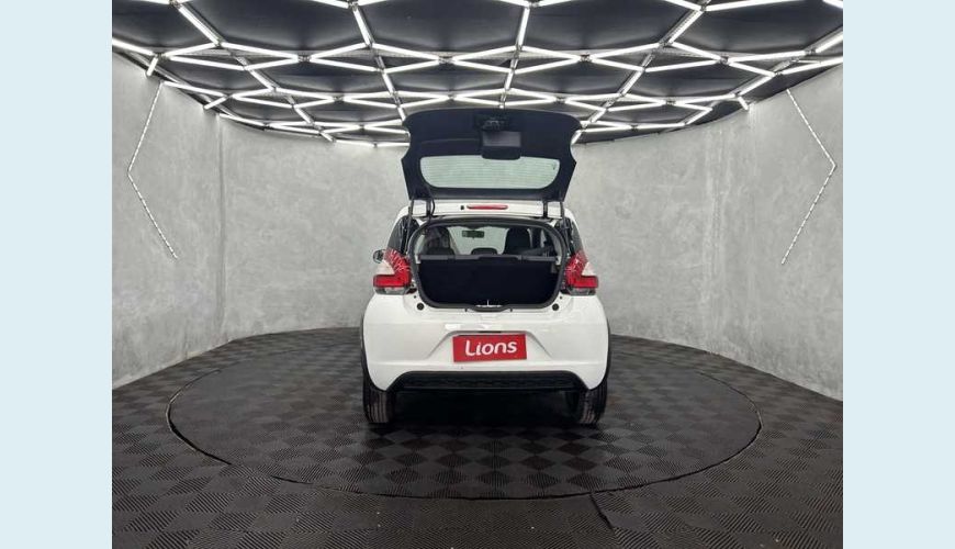 FIAT MOBI LIKE 1.0 (FLEX) - BRANCO - 2021 Foto 7 (Grande)