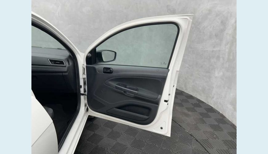 VOLKSWAGEN VOYAGE 1.0 MPI (FLEX) - BRANCO - 2023 Foto 7 (Grande)