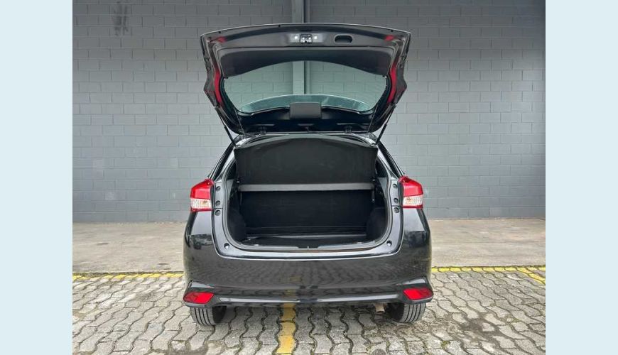TOYOTA YARIS XL 1.5 (FLEX) (AUT) - PRETO - 2025 Foto 7 (Grande)
