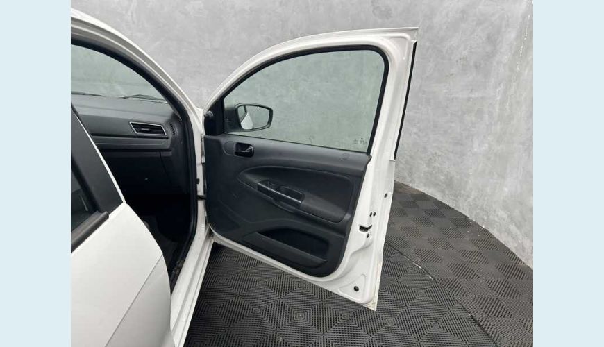 VOLKSWAGEN GOL 1.0 12V (FLEX) - BRANCO - 2022 Foto 7 (Grande)