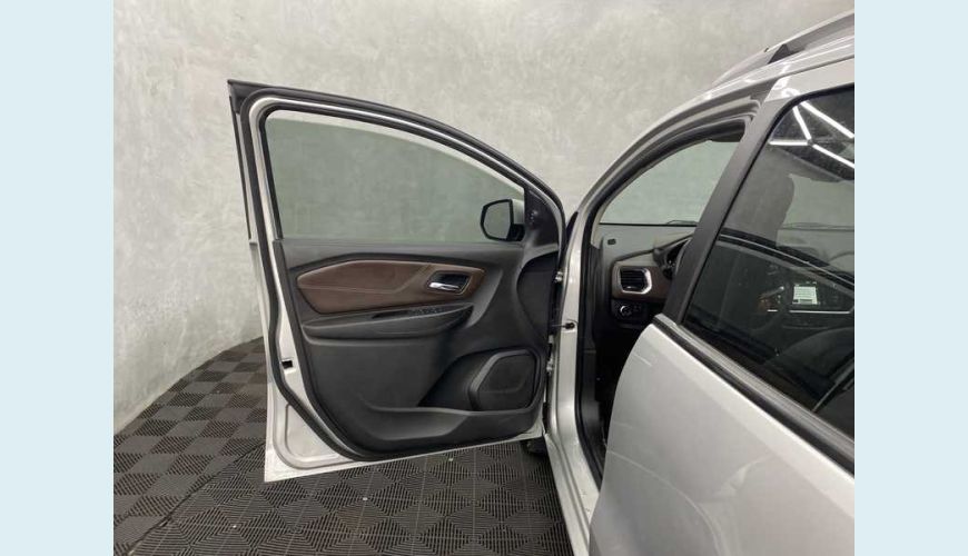 CHEVROLET SPIN PREMIER 7S 1.8 (AUT) (FLEX) - PRATA - 2022 Foto 7 (Grande)