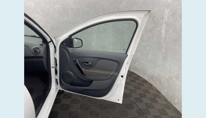 FIAT MOBI LIKE 1.0 (FLEX) - BRANCO - 2022 Foto 7 (Grande)