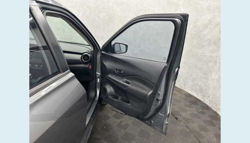 NISSAN KICKS ACTIVE 1.6 (FLEX) - PRATA - 2024 Foto 7 (Grande)