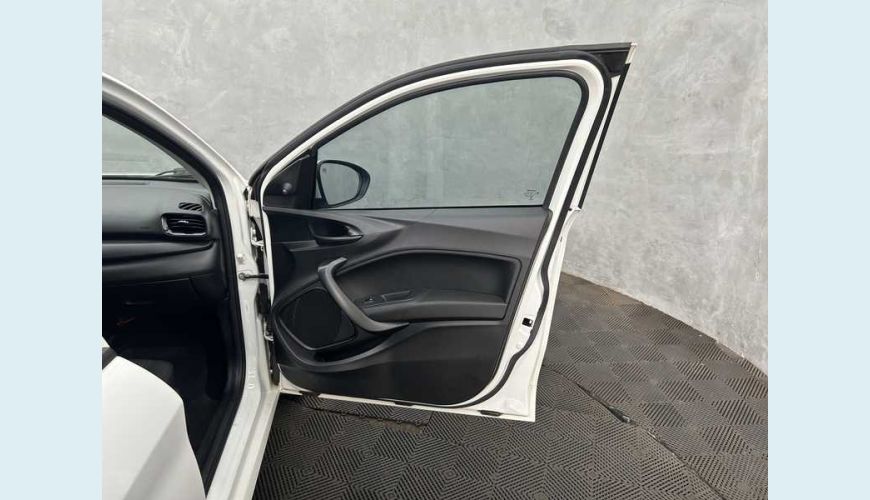 FIAT CRONOS DRIVE 1.3 (FLEX) MT - BRANCO - 2023 Foto 7 (Grande)