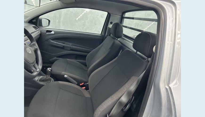 VOLKSWAGEN SAVEIRO ROBUST TOTAL FLEX 16V - PRATA - 2025 Foto 7 (Grande)