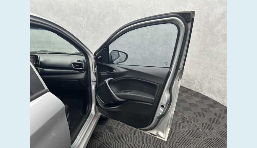 FIAT ARGO DRIVE 1.0 (FLEX) - PRATA - 2023 Foto 7 (Grande)