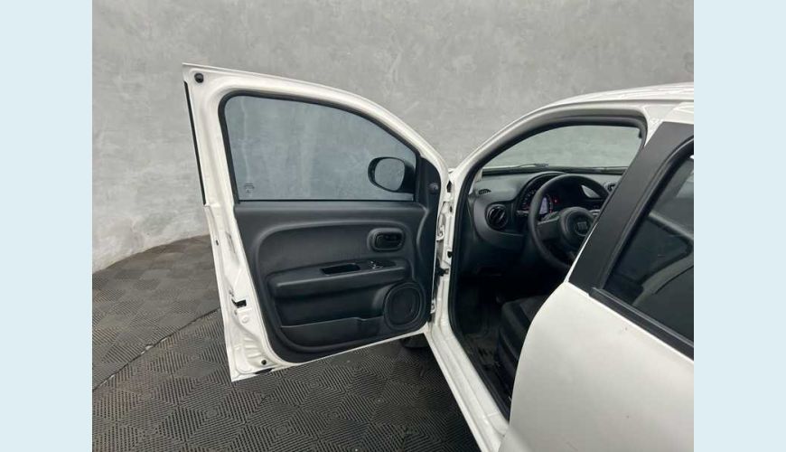 FIAT MOBI LIKE 1.0 (FLEX) - BRANCO - 2023 Foto 7 (Grande)