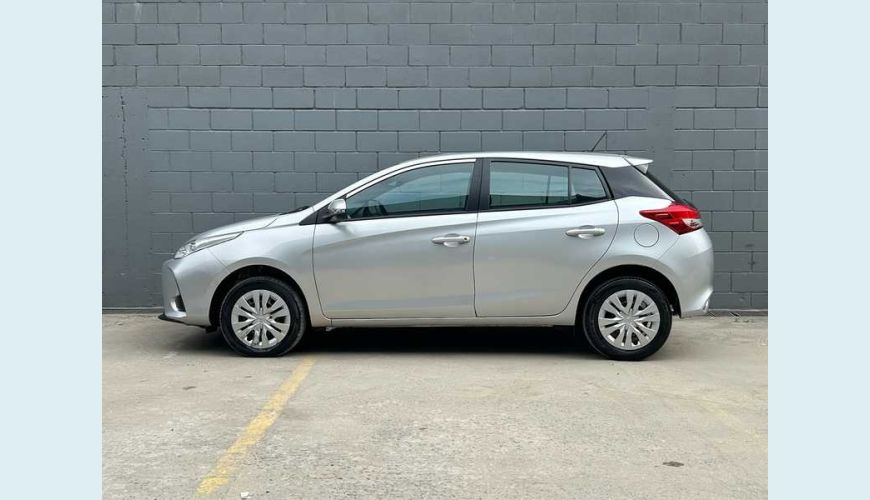 TOYOTA YARIS XL 1.5 (FLEX) (AUT) - PRATA - 2025 Foto 7 (Grande)