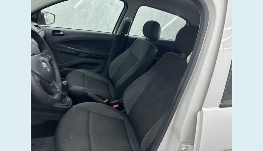 VOLKSWAGEN GOL 1.0 12V FLEX - BRANCO - 2023 Foto 7 (Grande)