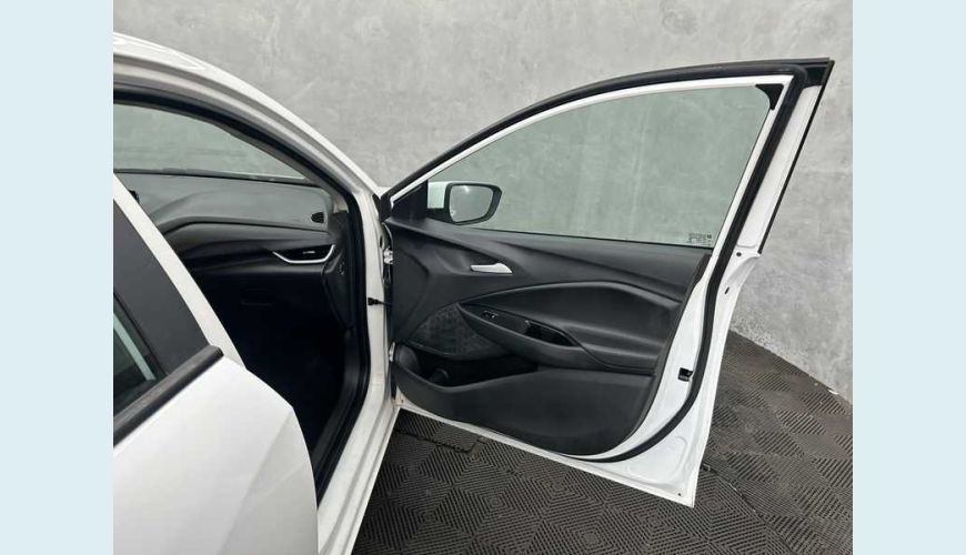 CHEVROLET ONIX PLUS LT 1.0 - BRANCO - 2023 Foto 7 (Grande)