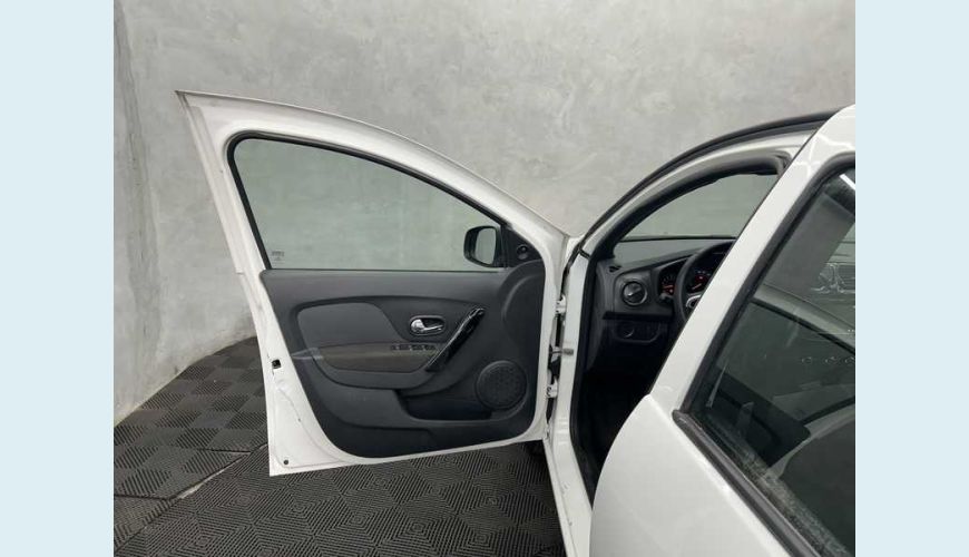 RENAULT LOGAN ZEN 1.6 16V SCE FLEX - BRANCO - 2022 Foto 7 (Grande)