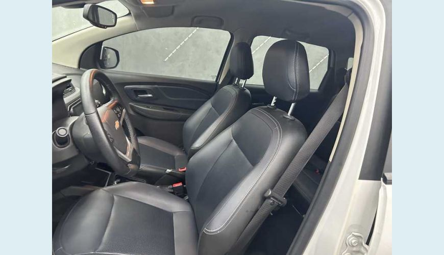 CHEVROLET SPIN PREMIER 1.8 (AUT.) - BRANCO - 2024 Foto 7 (Grande)