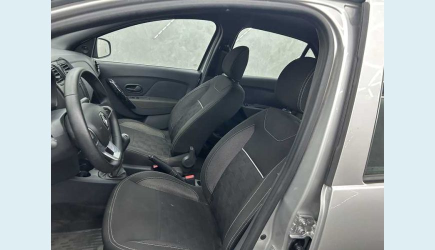 RENAULT LOGAN ZEN 1.0 - PRATA - 2024 Foto 7 (Grande)