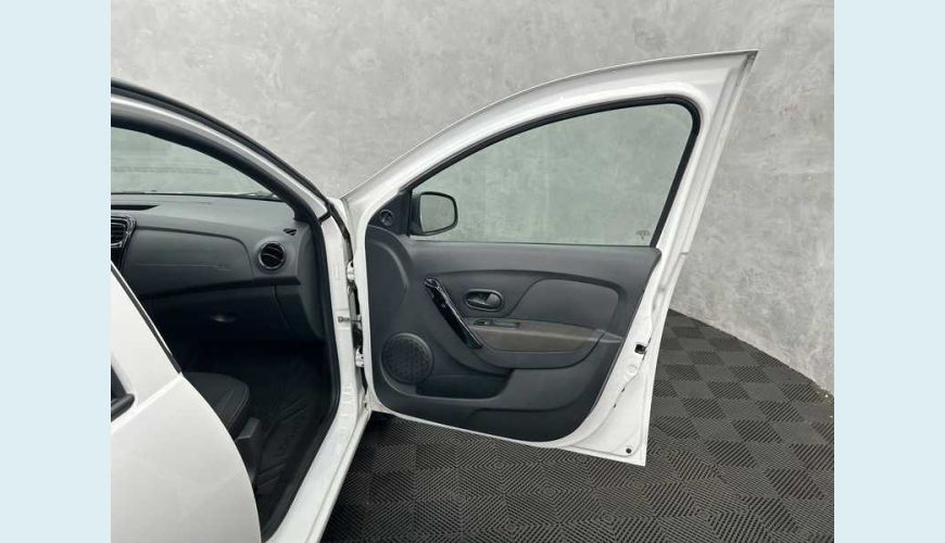 RENAULT LOGAN ZEN 1.0 - BRANCO - 2024 Foto 7 (Grande)