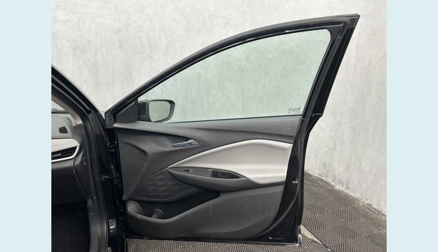 CHEVROLET ONIX PLUS PREMIER 1.0 TURBO (AUT.) - BRANCO - 2025 Foto 7 (Grande)