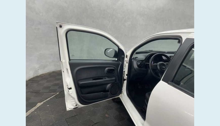FIAT MOBI LIKE 1.0 FLEX - BRANCO - 2023 Foto 7 (Grande)
