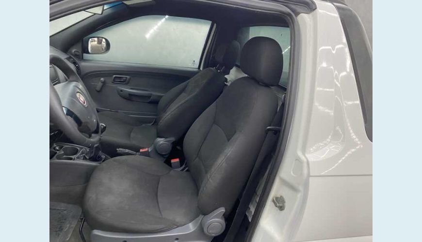 FIAT STRADA HARD WORKING 1.4 FLEX (CABINE ESTENDIDA) - BRANCO - 2019 Foto 7 (Grande)