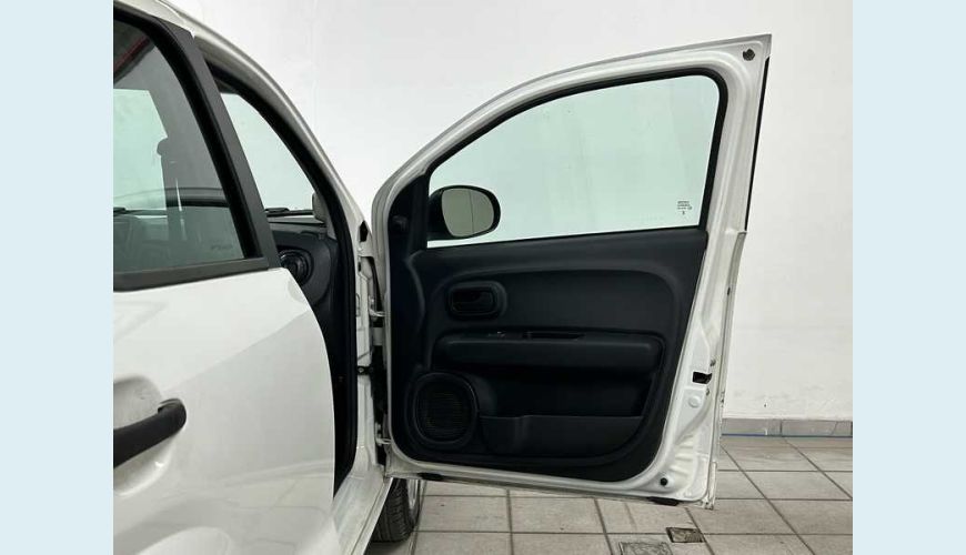 FIAT MOBI LIKE 1.0 FLEX - BRANCO - 2023 Foto 7 (Grande)