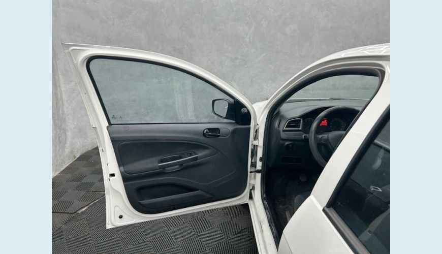 VOLKSWAGEN VOYAGE 1.0 MPI FLEX - BRANCO - 2023 Foto 7 (Grande)