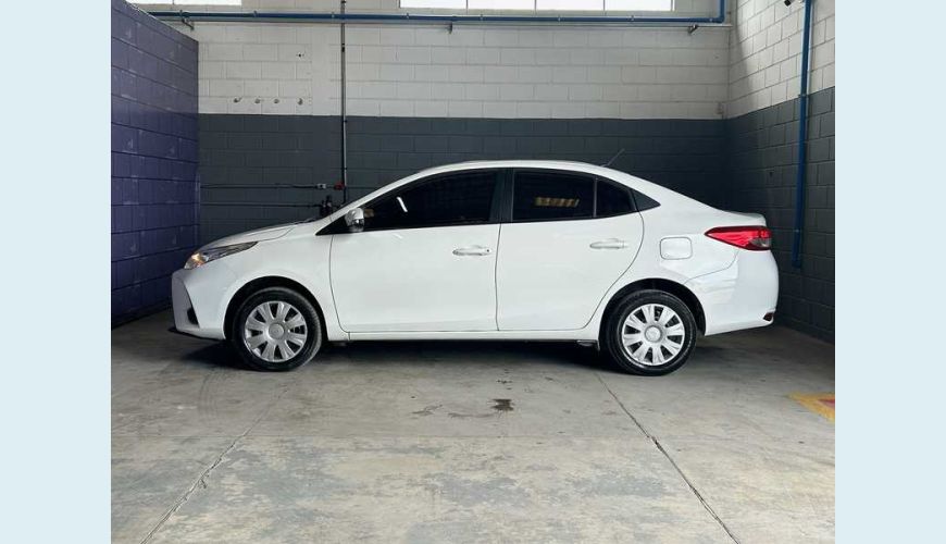 TOYOTA YARIS SEDAN XL 1.5 FLEX 16V 4P AUT. - BRANCO - 2023 Foto 7 (Grande)