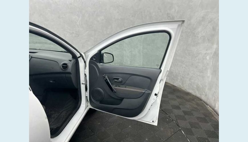 RENAULT LOGAN ZEN 1.0 - BRANCO - 2025 Foto 7 (Grande)