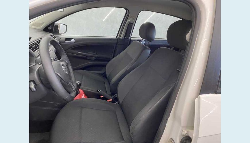 VOLKSWAGEN GOL 1.0 12V FLEX - BRANCO - 2019 Foto 7 (Grande)