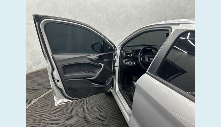 FIAT CRONOS DRIVE 1.3 FLEX AT - PRATA - 2023 Foto 7 (Grande)