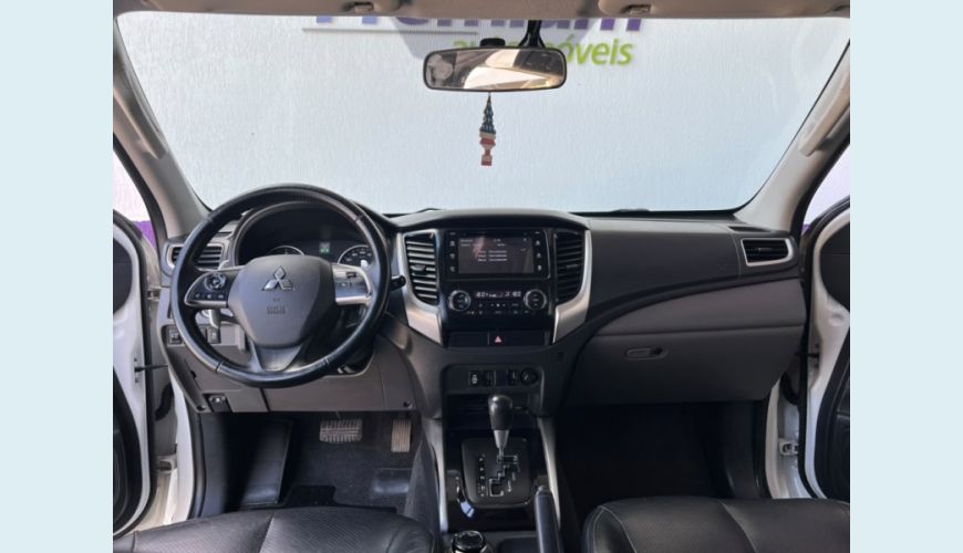MITSUBISHI L200 TRITON - BRANCO - 2018 Foto 7 (Grande)