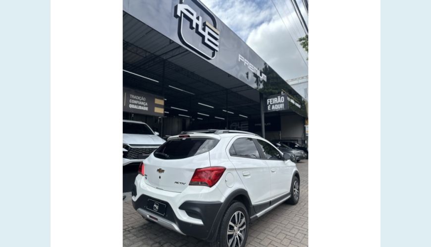 CHEVROLET ONIX - BRANCO - 2018 Foto 7 (Grande)