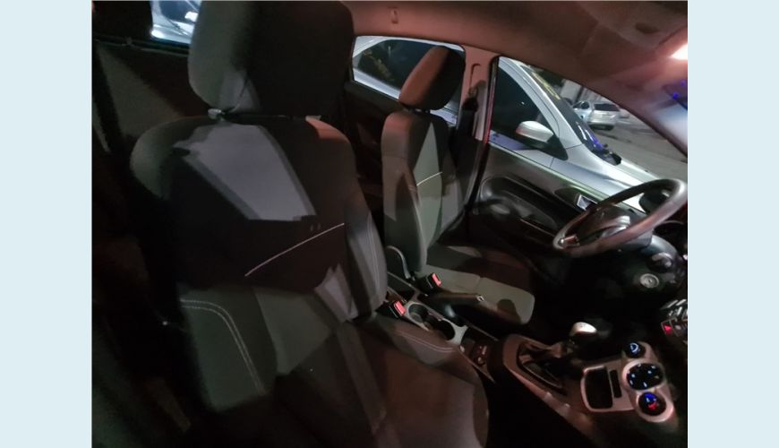 FORD FIESTA 1.5 SE HATCH 16V FLEX 4P MANUAL - VERMELHO - 2016 Foto 8 (Grande)