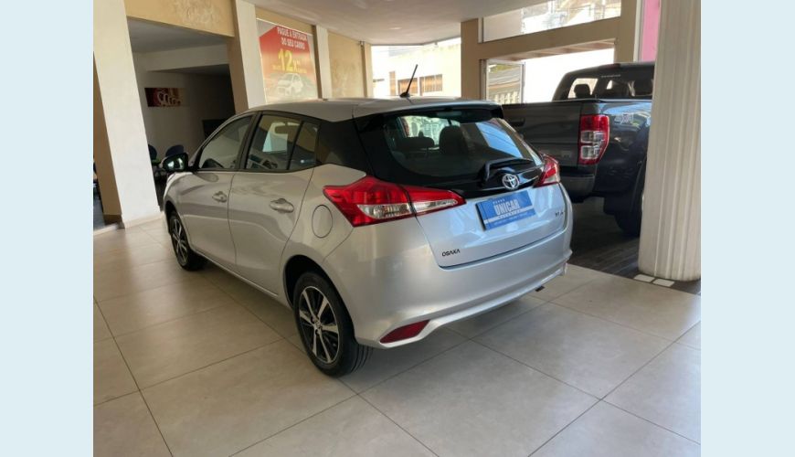 TOYOTA YARIS 1.3 16V FLEX XL LIVE MANUAL - PRATA - 2020 Foto 8 (Grande)