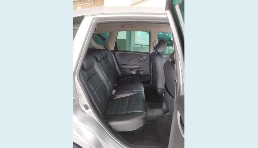 HONDA FIT 1.4 LX 16V FLEX 4P AUT. - PRATA - 2014 Foto 8 (Grande)